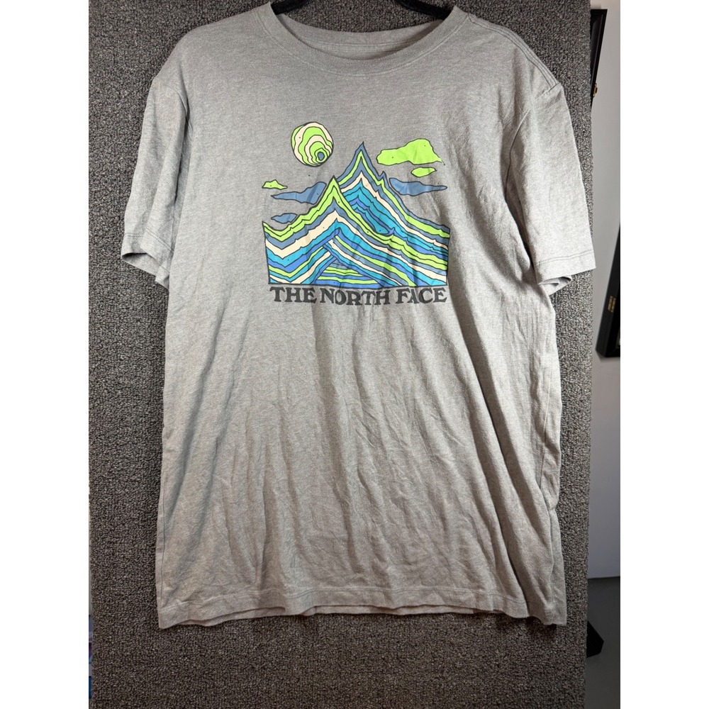 The North Face Graphic T-Shirt Mens L Grey Mountain Print Short Sleeve Crew Neck